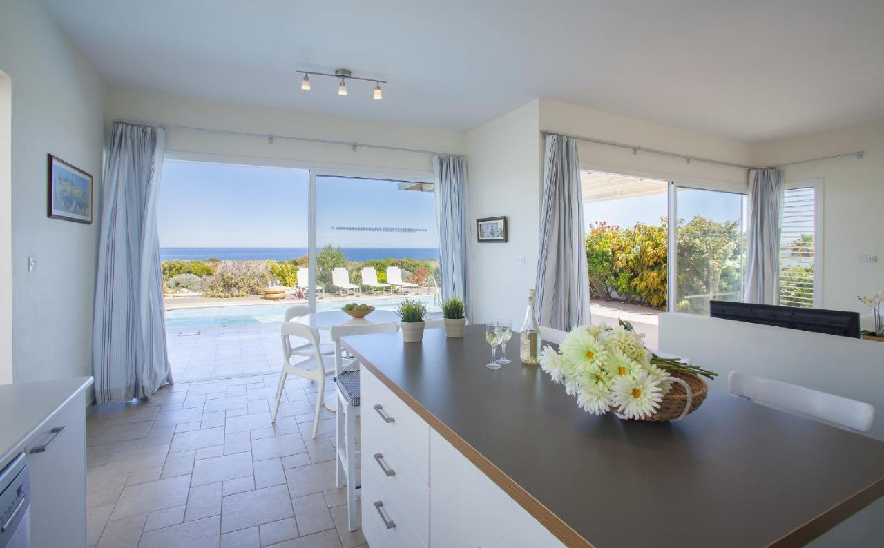 Protaras Seafront Villa Melissa Buitenkant foto