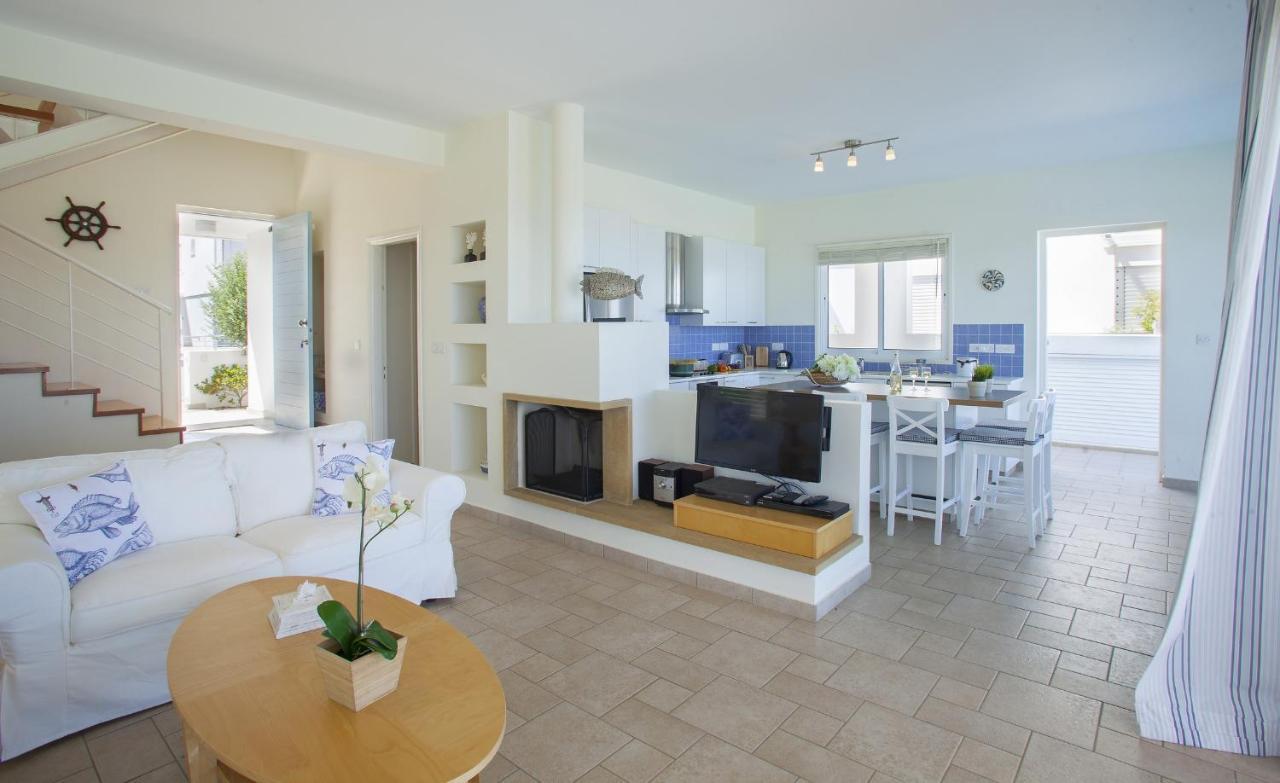 Protaras Seafront Villa Melissa Buitenkant foto