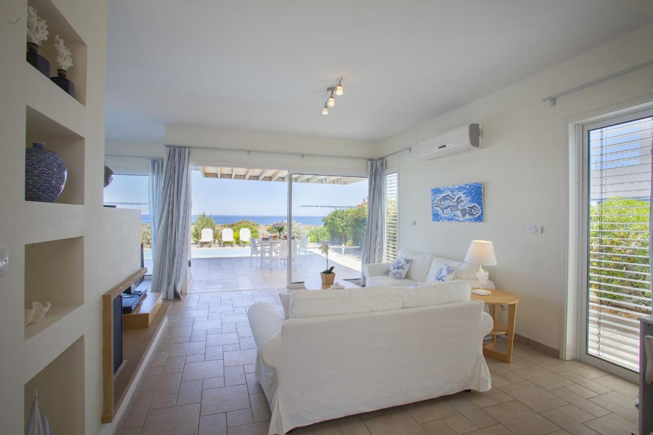 Protaras Seafront Villa Melissa Buitenkant foto