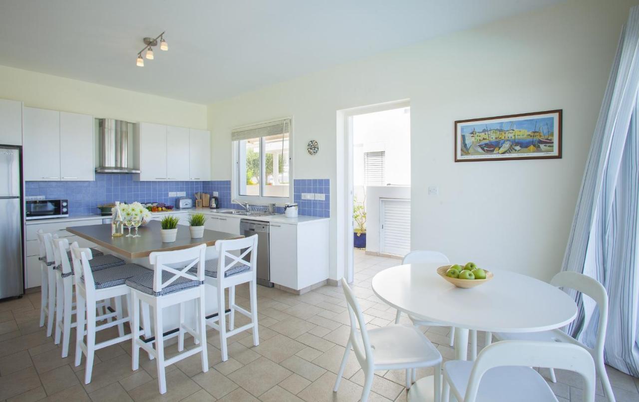 Protaras Seafront Villa Melissa Buitenkant foto