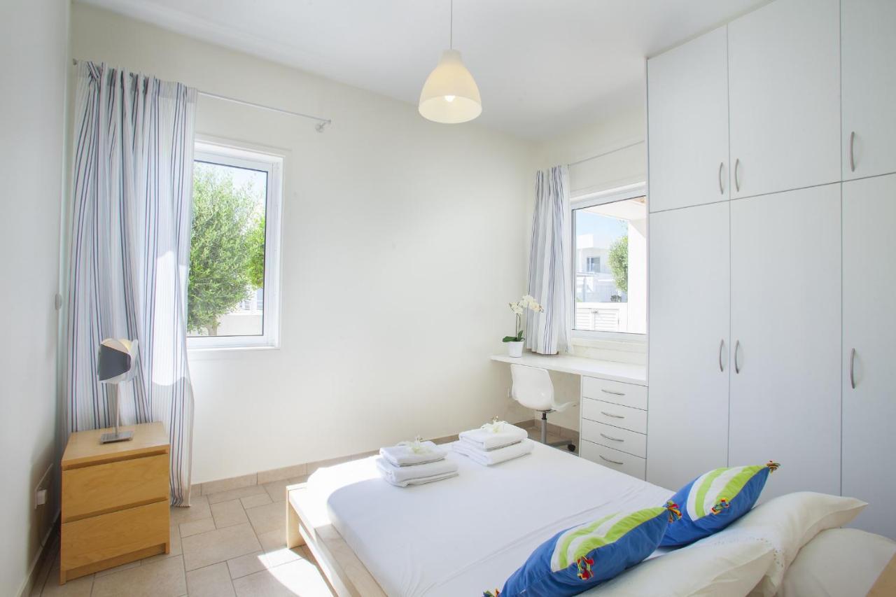 Protaras Seafront Villa Melissa Buitenkant foto