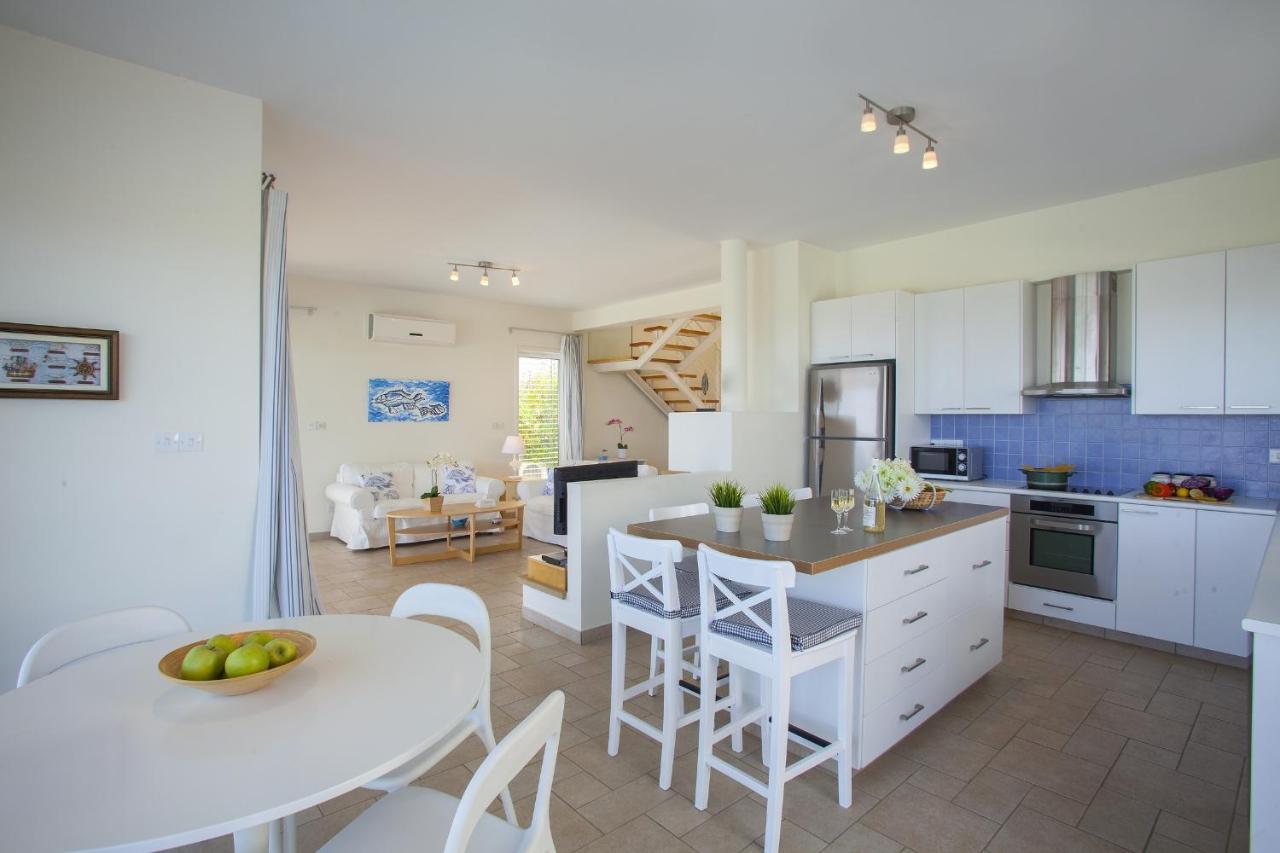 Protaras Seafront Villa Melissa Buitenkant foto
