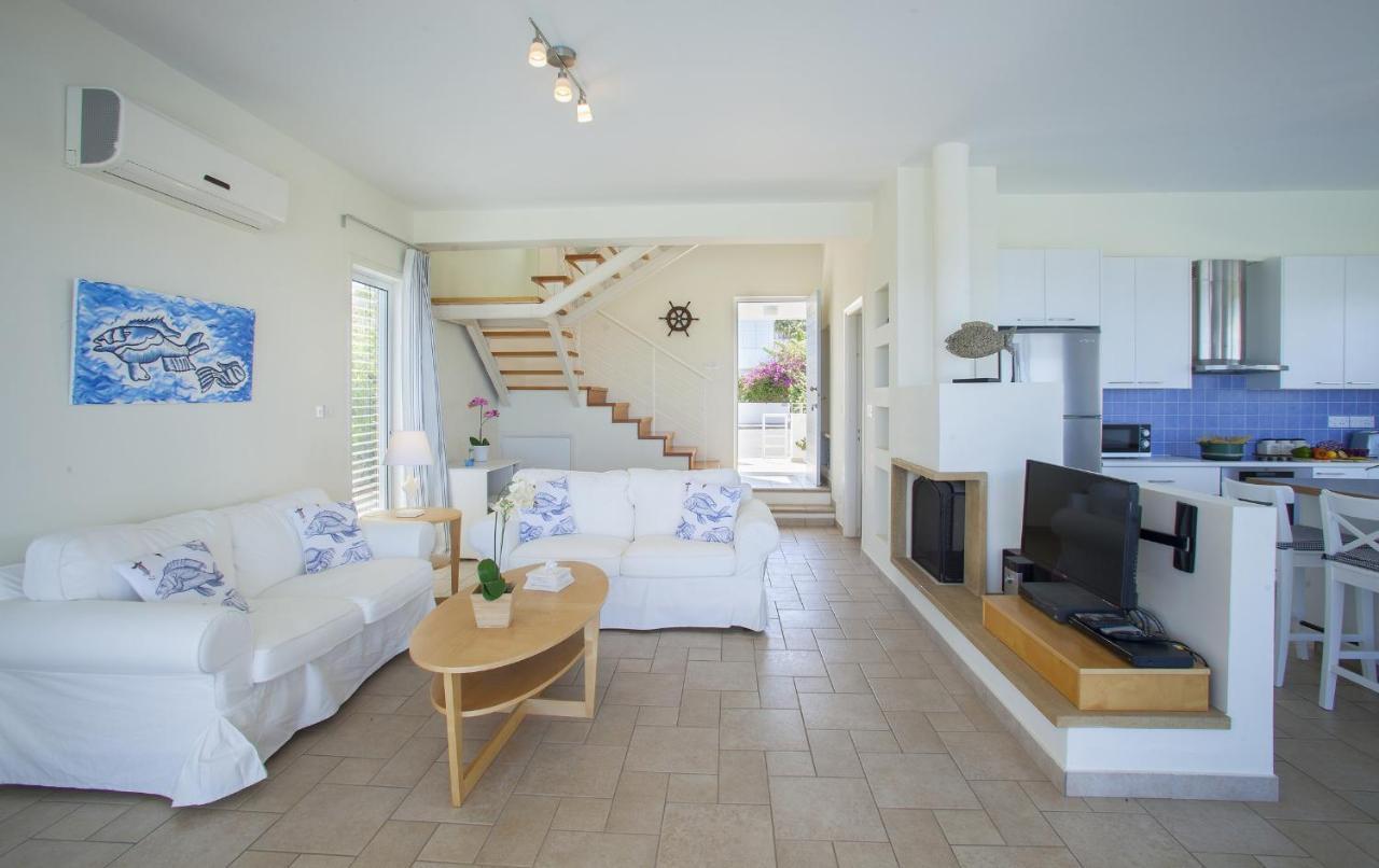Protaras Seafront Villa Melissa Buitenkant foto